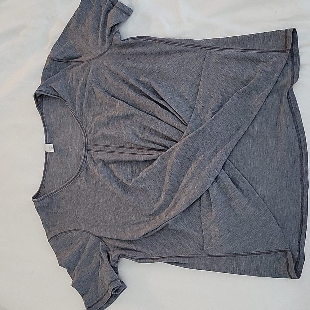 Lululemon cropped crossover top 6